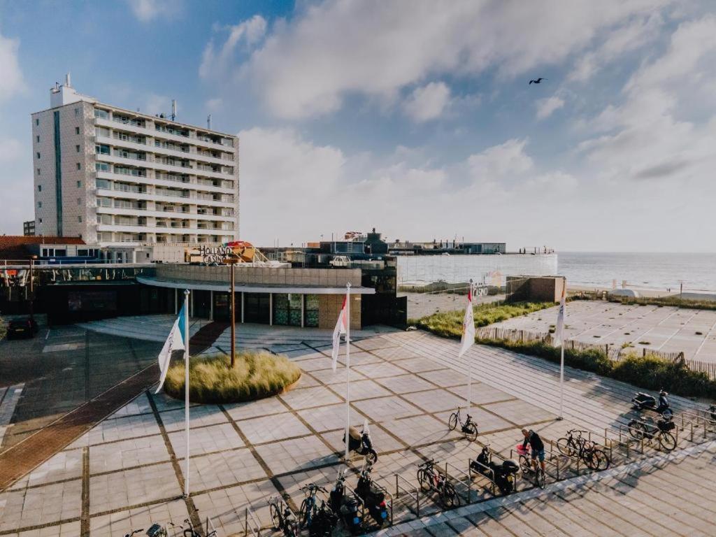 Luxury Upstairs & Downstairs Apartments Зандфорт Экстерьер фото