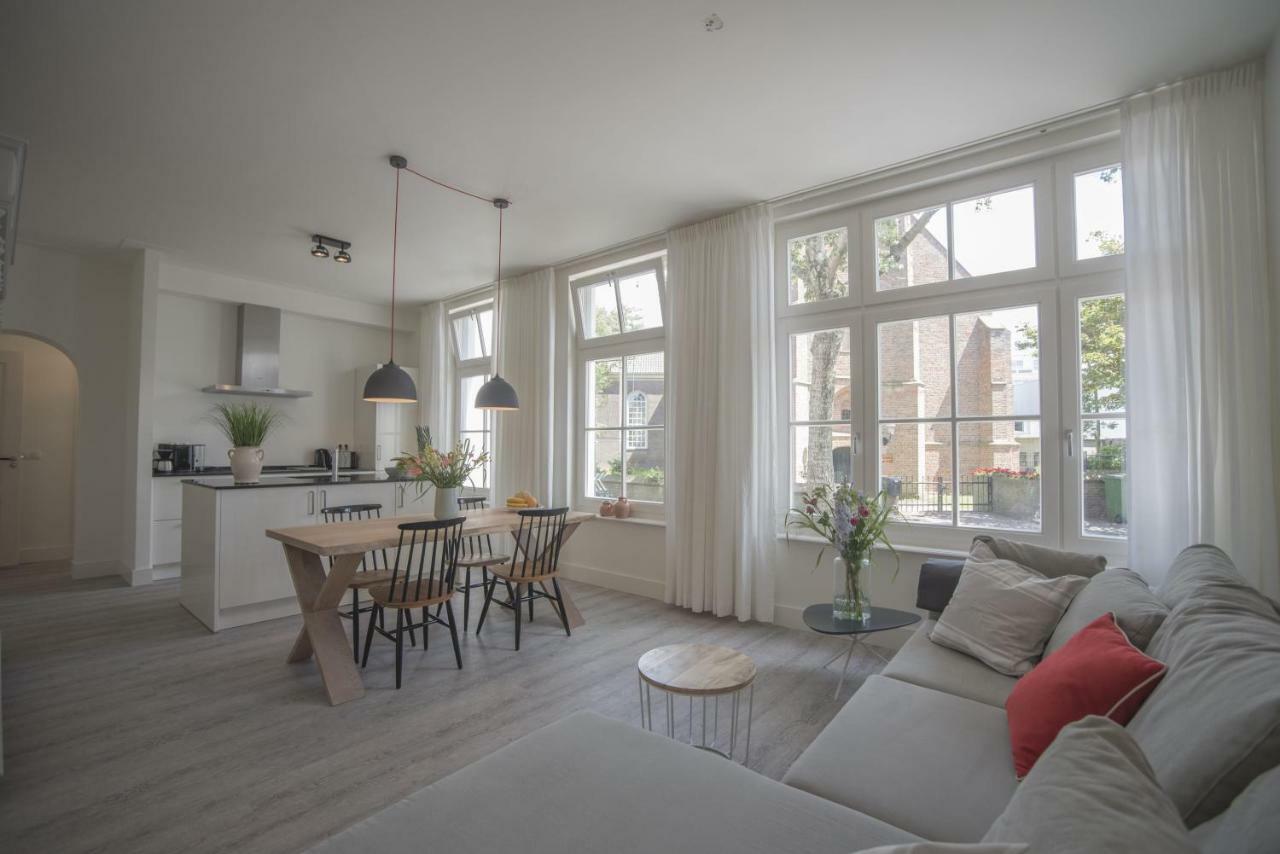 Luxury Upstairs & Downstairs Apartments Зандфорт Экстерьер фото