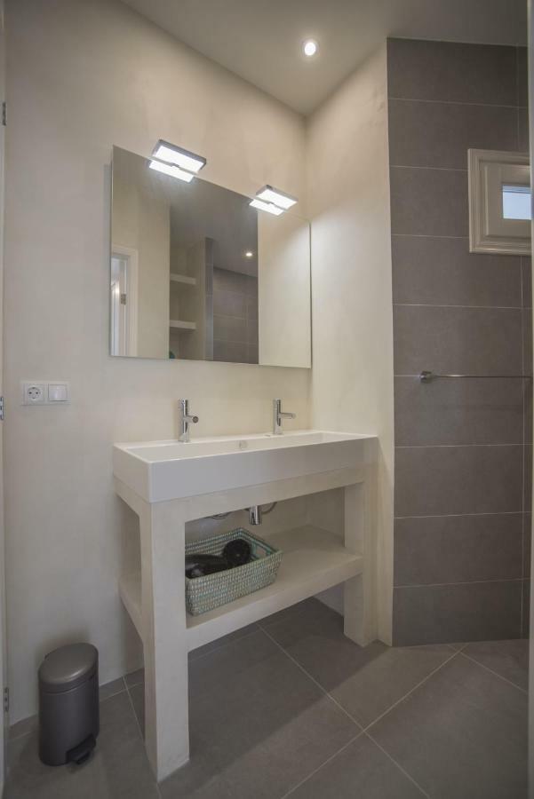 Luxury Upstairs & Downstairs Apartments Зандфорт Экстерьер фото
