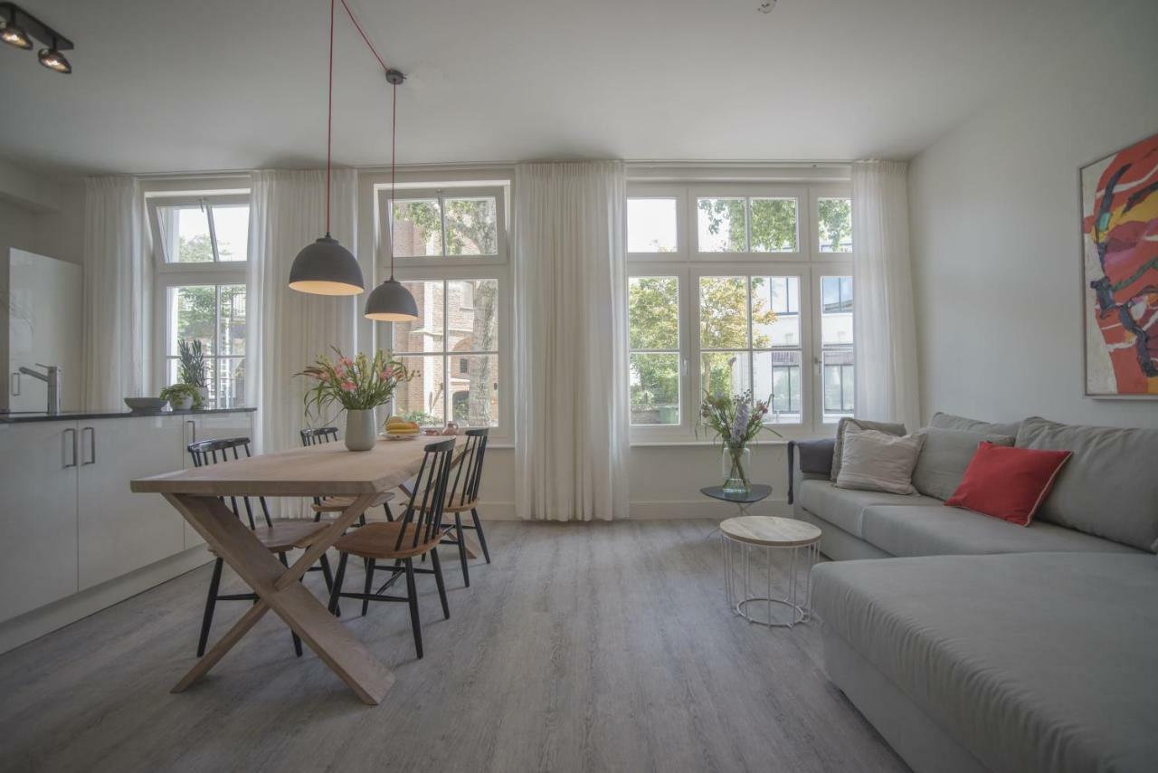 Luxury Upstairs & Downstairs Apartments Зандфорт Экстерьер фото