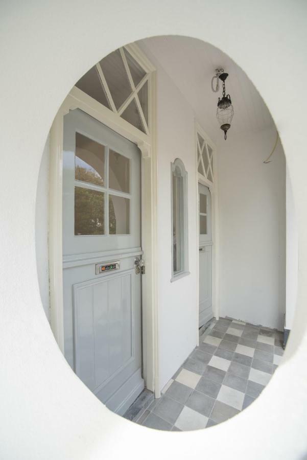 Luxury Upstairs & Downstairs Apartments Зандфорт Экстерьер фото
